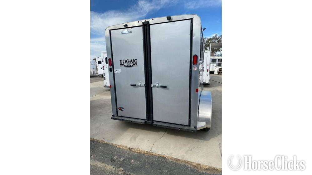 Logan Coach 2026 BULLSEYE   Horse Trailer - Horse Trailers in California
