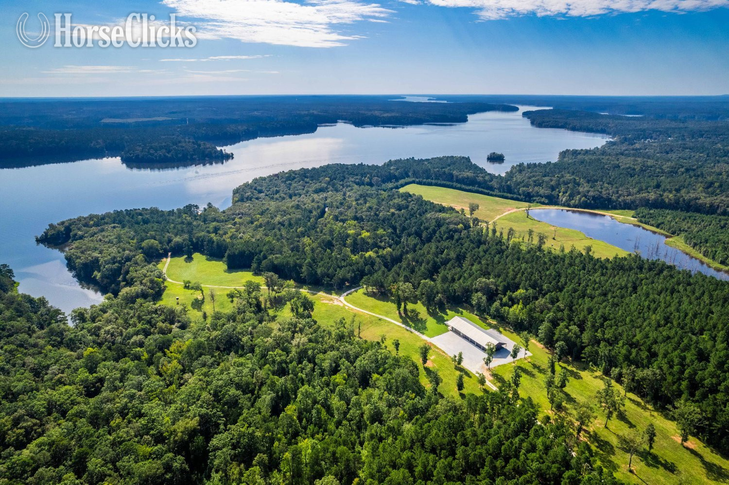 Barndominium on 275 acres in Georgia