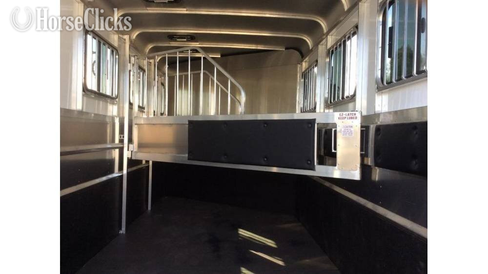 Maverick Trailers 2026 LITE DELUXE Warmblood  Horse Trailer - Horse Trailers in California