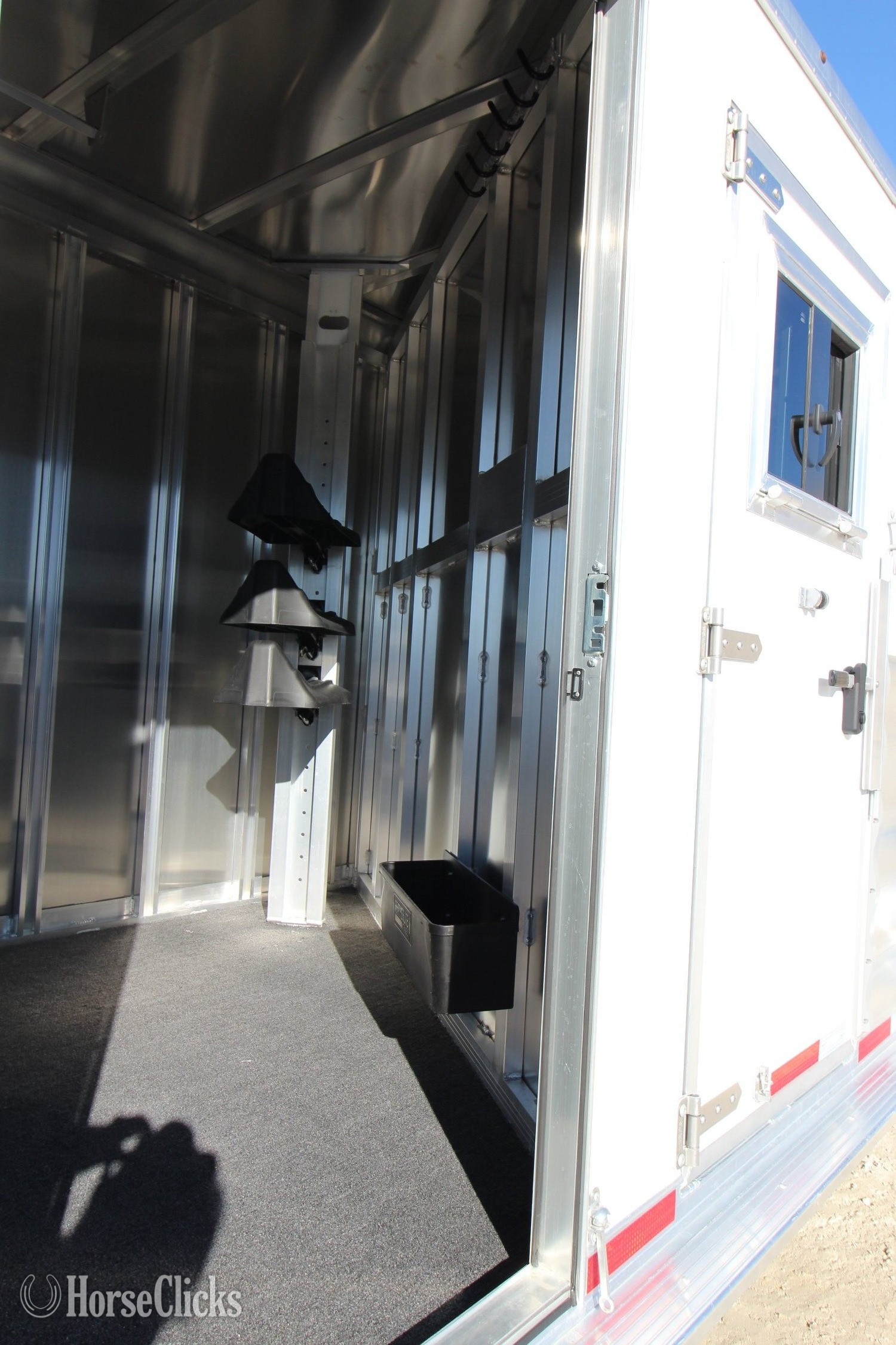 2025 Featherlite Trailers 9600 Gooseneck Horse Trailer - Horse Trailers