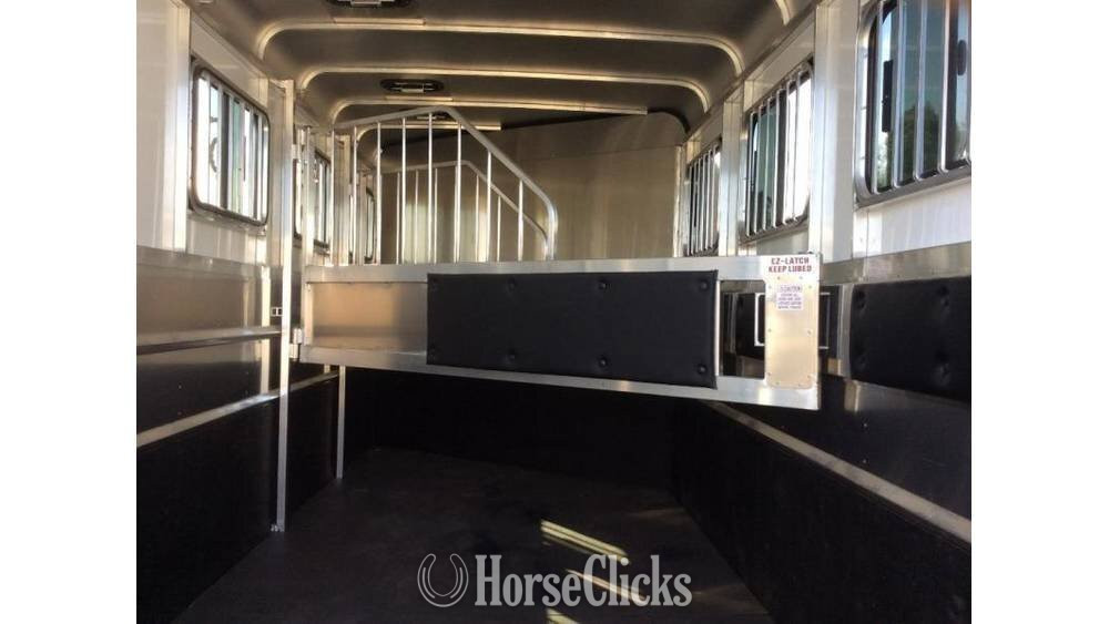 Maverick Trailers 2026 LITE DELUXE  Warmblood  Horse Trailer