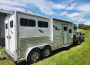 2016 Platinum Coach  Gooseneck Horse Trailer