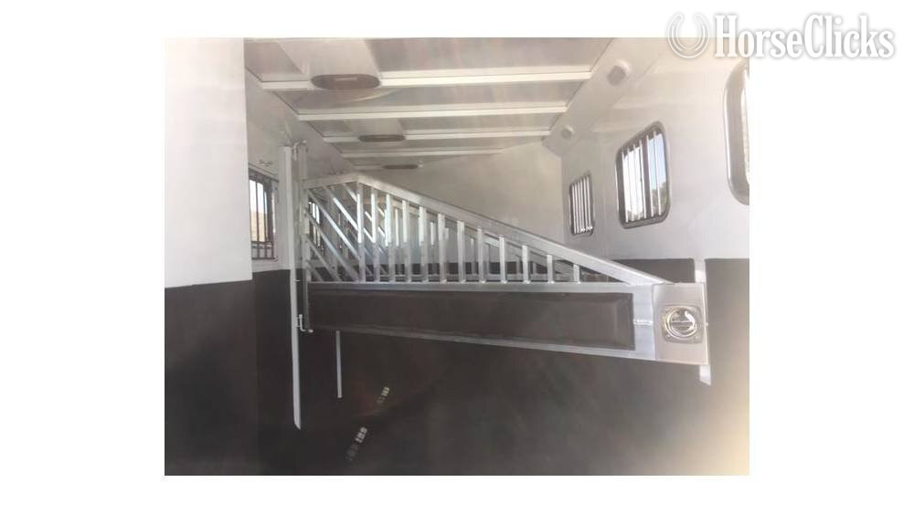 Trails West 2026 Manufacturing CLASSIC (Warm Blood) 3  Horse Trailer